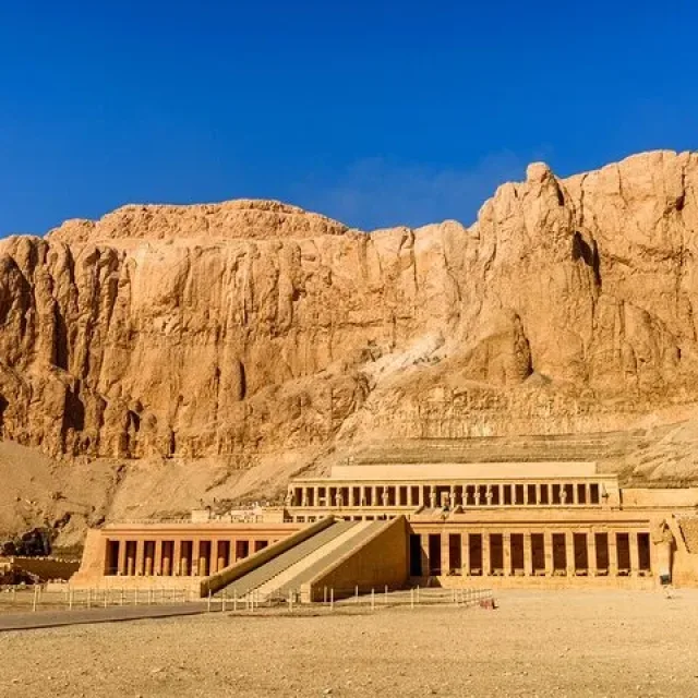 Full-Day Luxor Tour – Discover the East and West Banks of the Nile